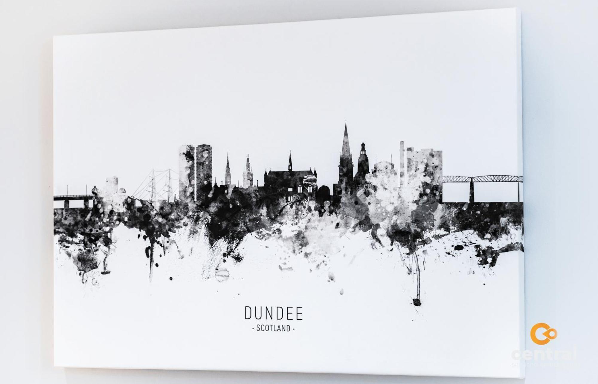 Central Serviced Apartments - 2 Bedroom - Ground Floor - Monthly & Weekly Bookings Welcome - Free Street Parking - 2 Double Beds - Wifi - Smart Tvs In Rooms - Fully Equipped - Heating 24-7 - Contractor & Short Stay Favourite Dundee Bagian luar foto